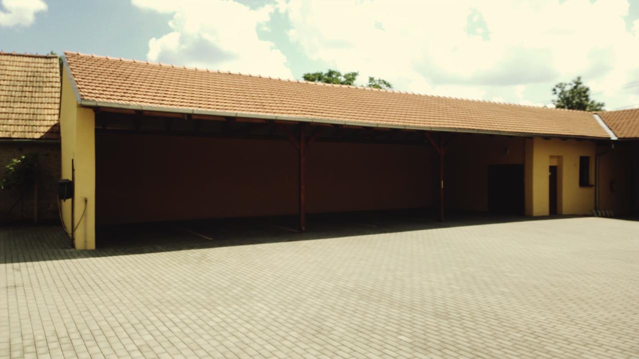 Sedlecky Dvur Hotel Sedlec  Bagian luar foto