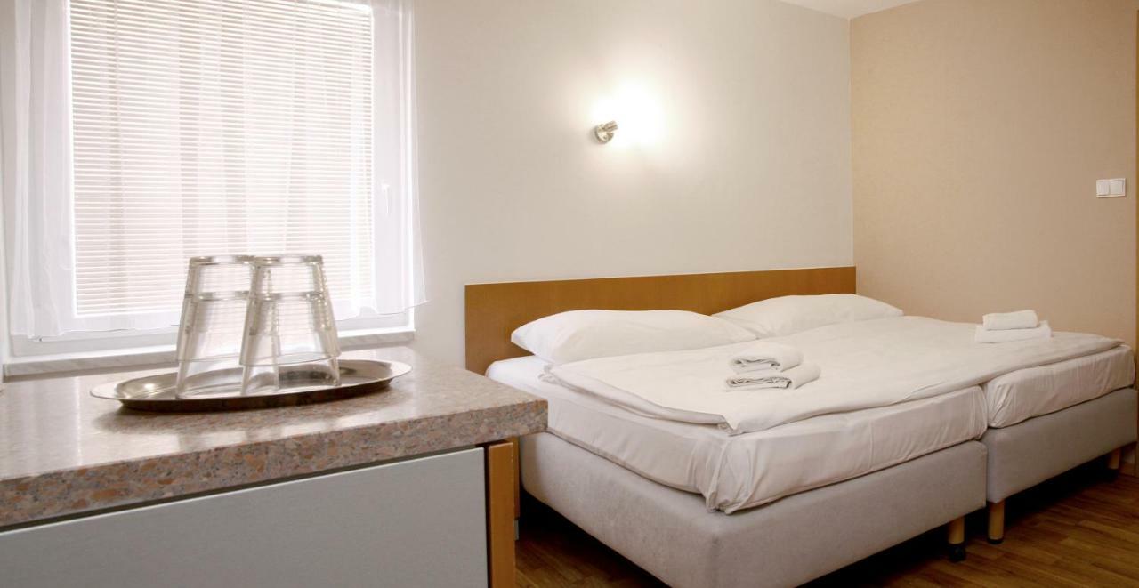 Sedlecky Dvur Hotel Sedlec  Bagian luar foto